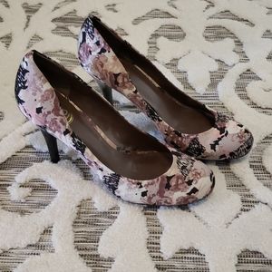 Jessica Simpson Pumps